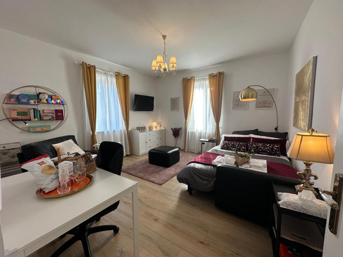 Apartment Gemelli-san Pietro-trastevere-casa Con Posto Auto