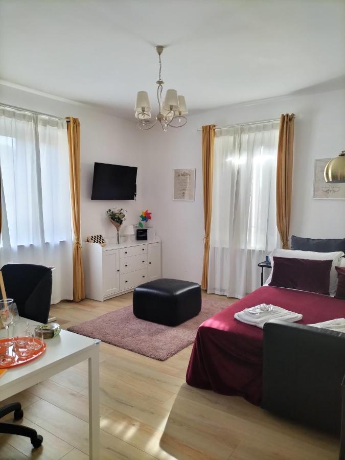 Gemelli-san Pietro-trastevere-casa Con Posto Auto Rome