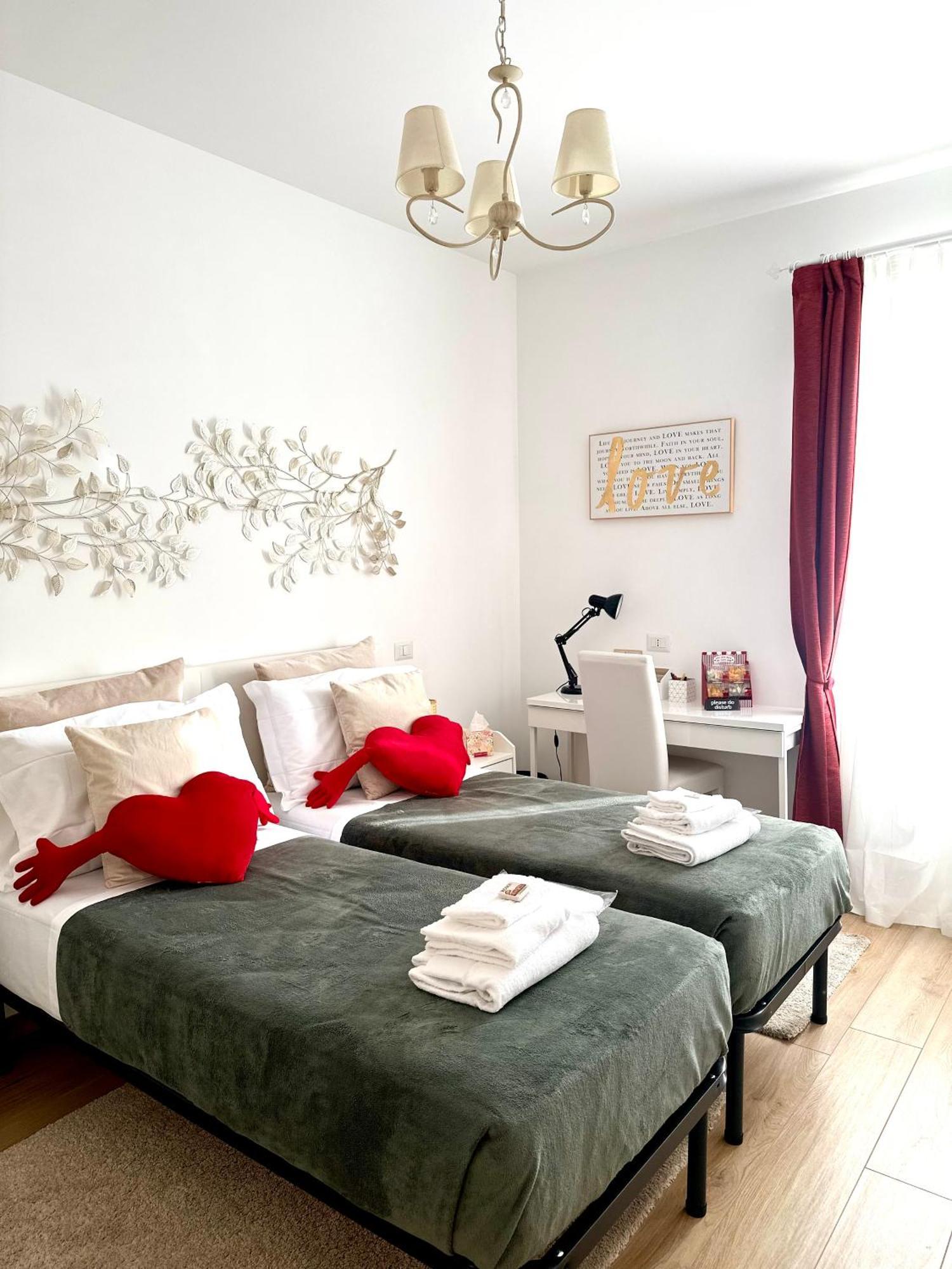 Apartment Gemelli-san Pietro-trastevere-casa Con Posto Auto Rom