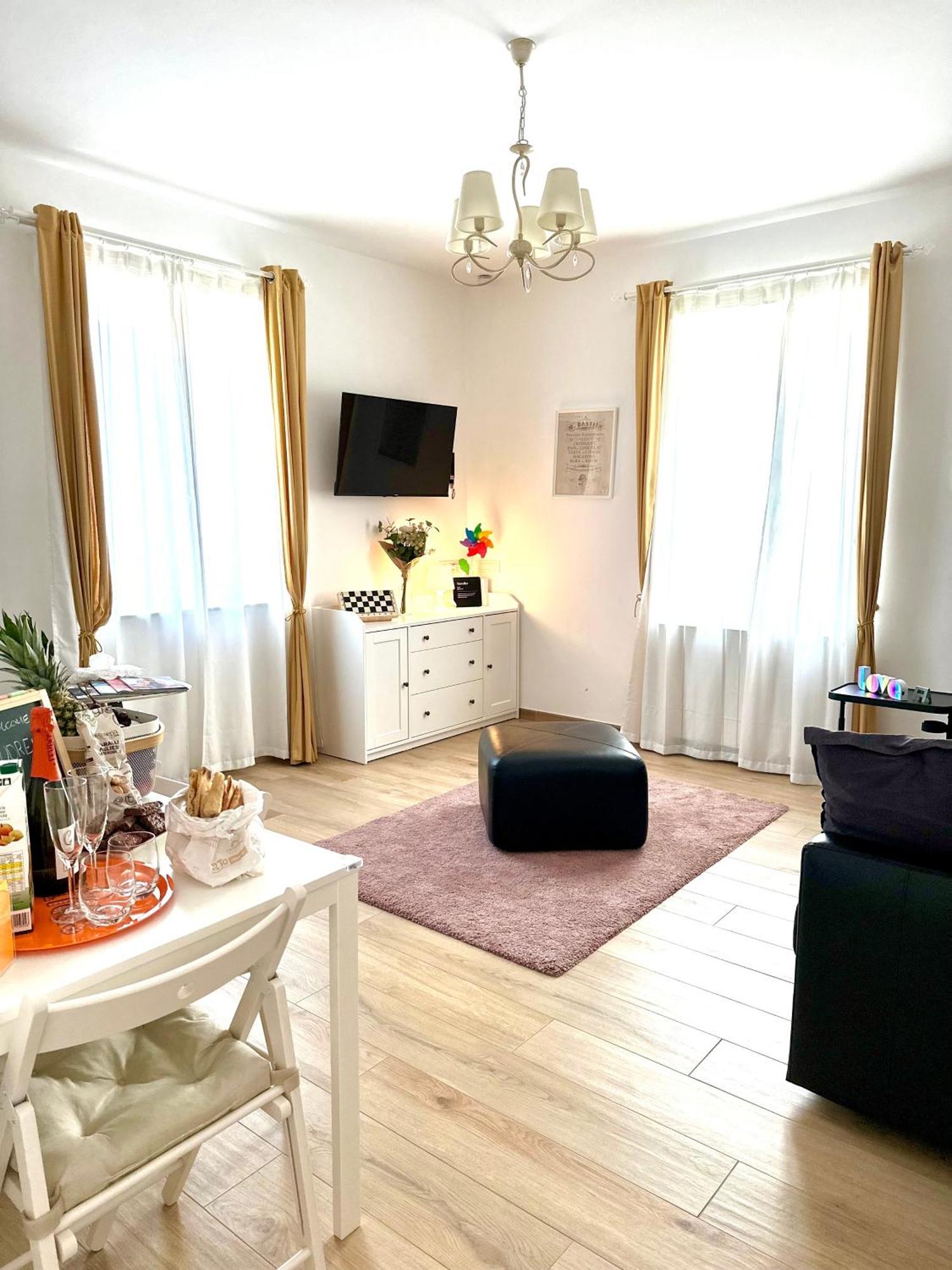 Gemelli-san Pietro-trastevere-casa Con Posto Auto Apartment Rome